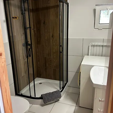Chalet W Lesie Nad Jeziorem Zarnowieckim *